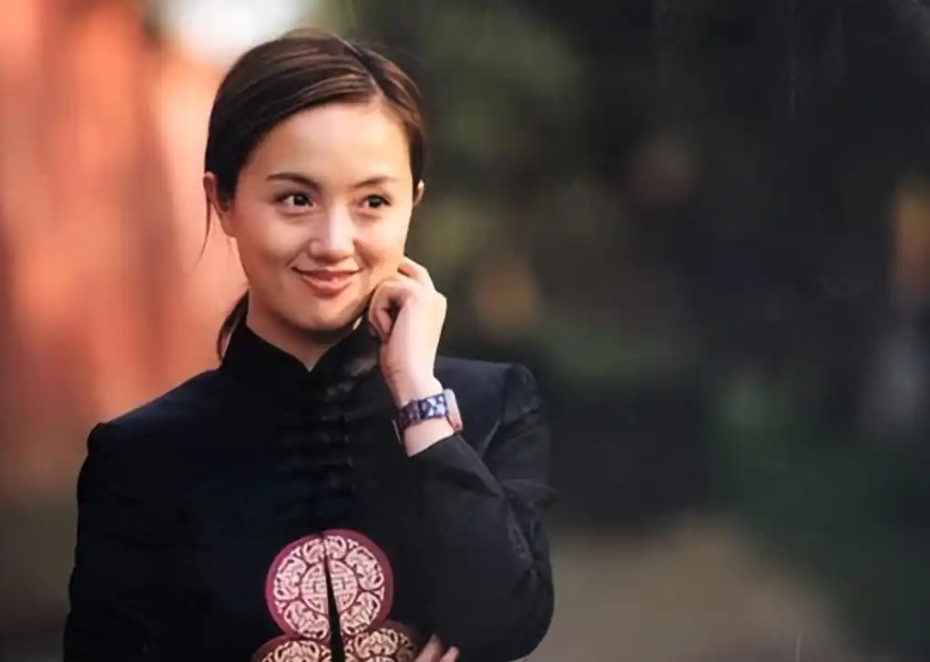 坚持不整容的女星_有什么没有黑料的明星吗,_不参与炒作的女星