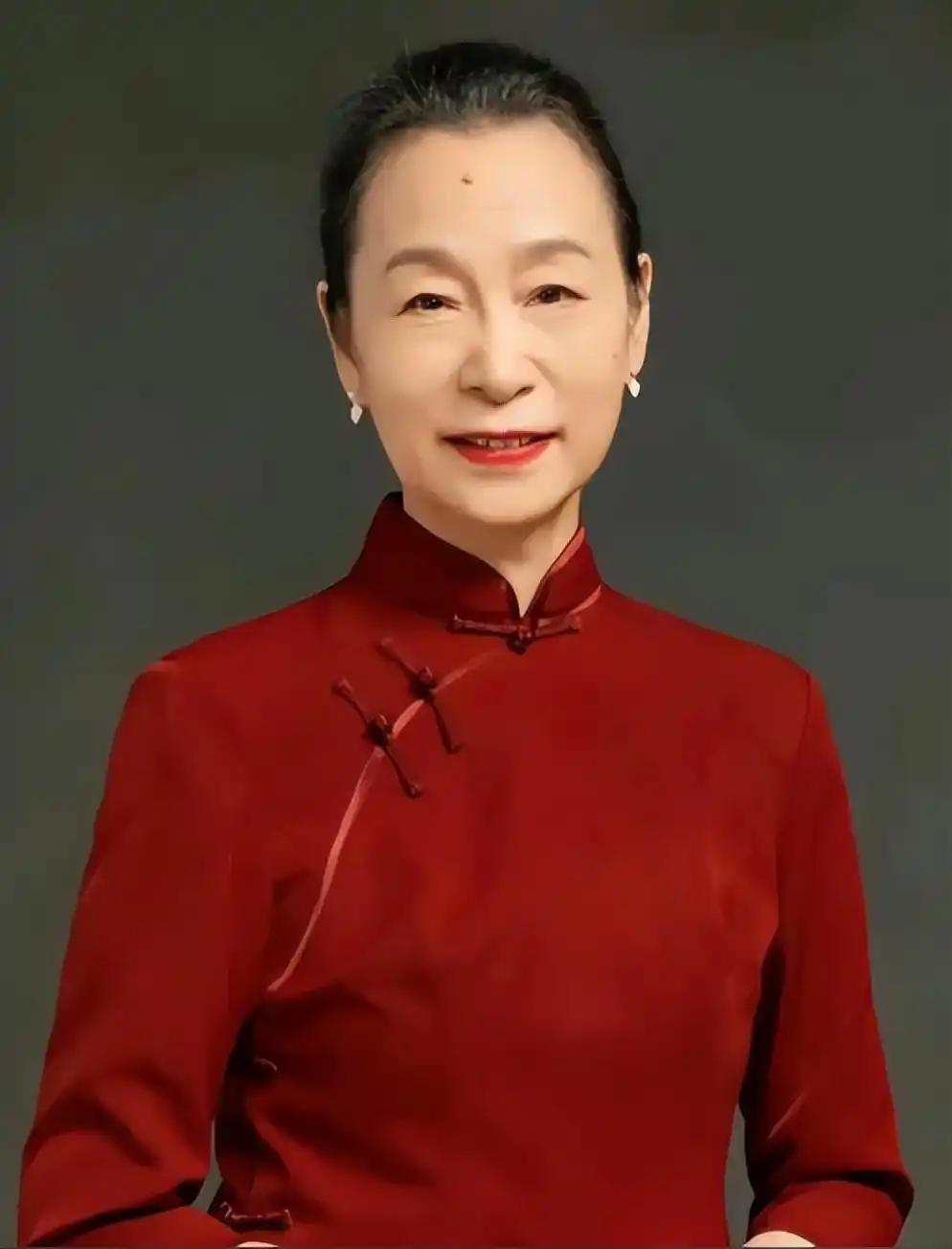 坚持不整容的女星_有什么没有黑料的明星吗,_不参与炒作的女星