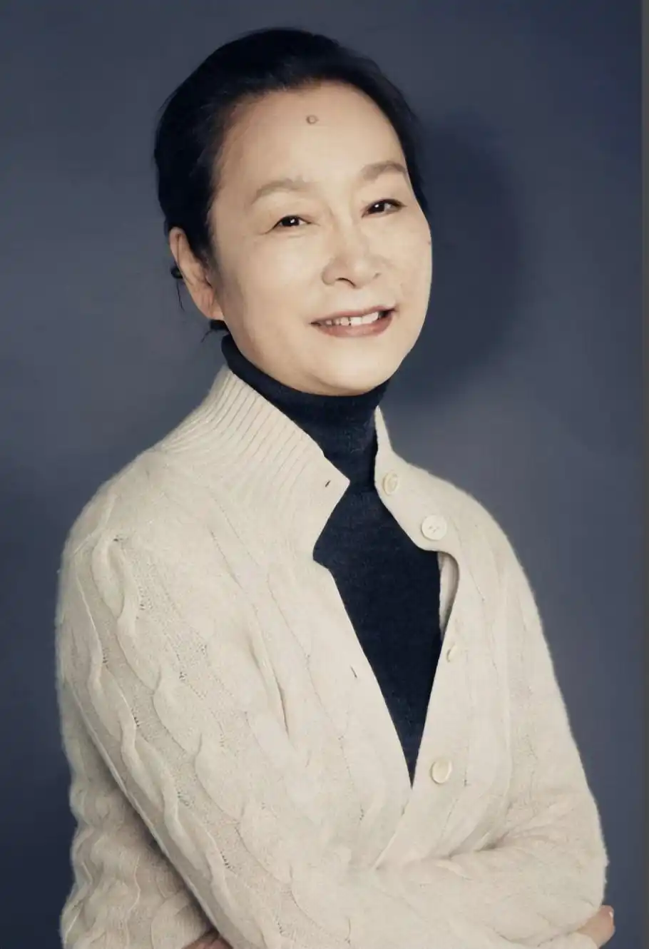 有什么没有黑料的明星吗,_不参与炒作的女星_坚持不整容的女星
